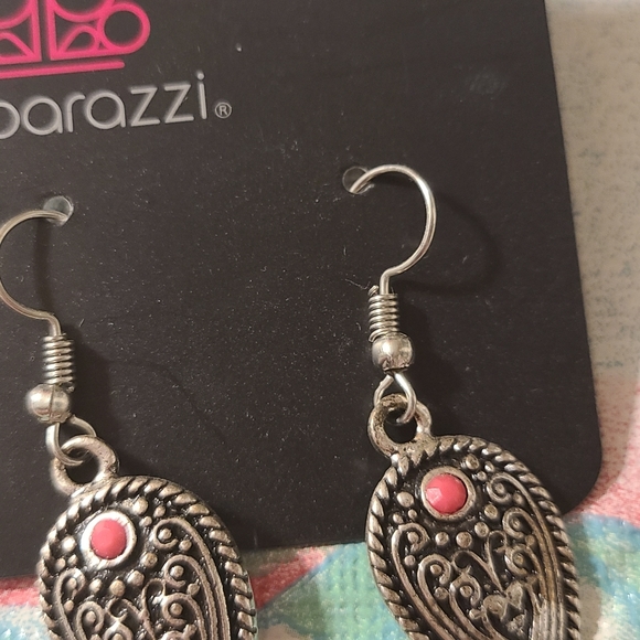 Jewelry - Picture 13 of 15